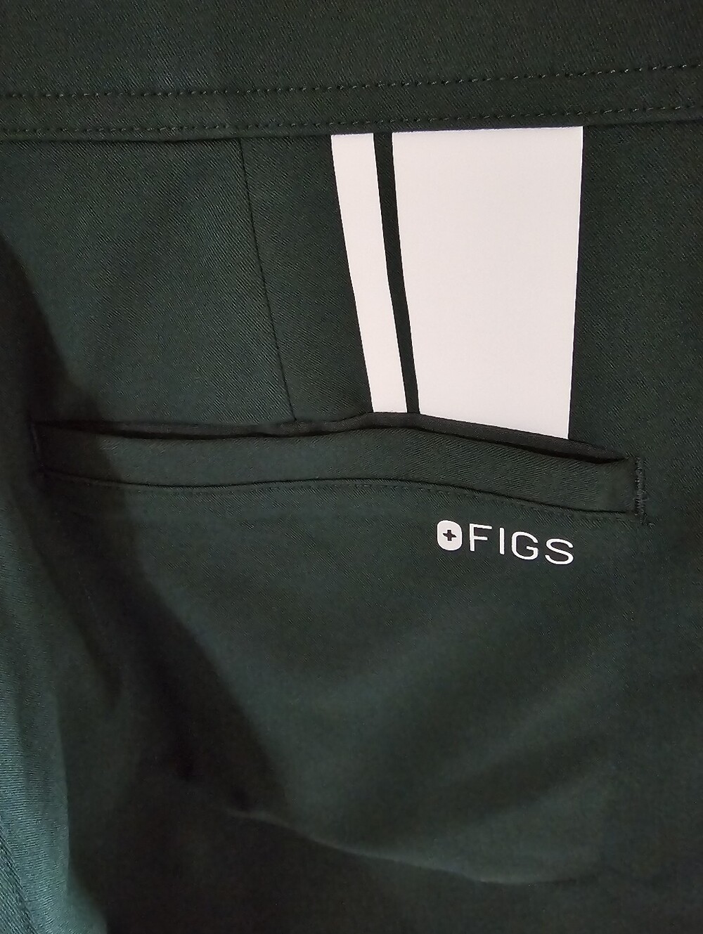 FIGS BRITISH RACING GREEN RAFAELA CARGO JUMPSUIT. - Picture 3 of 3